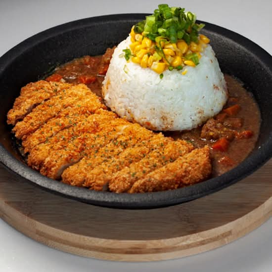 Black Curry Pork Cutlet Rice 黑咖哩吉列豬扒飯